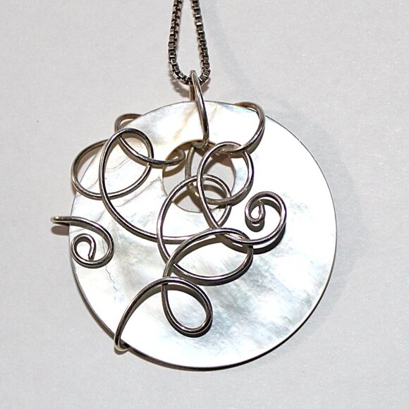 Sterling Silver Carved Mother of Pearl Wire Wrapped Box Chain Necklace 20 Inches - Picture 2 of 7